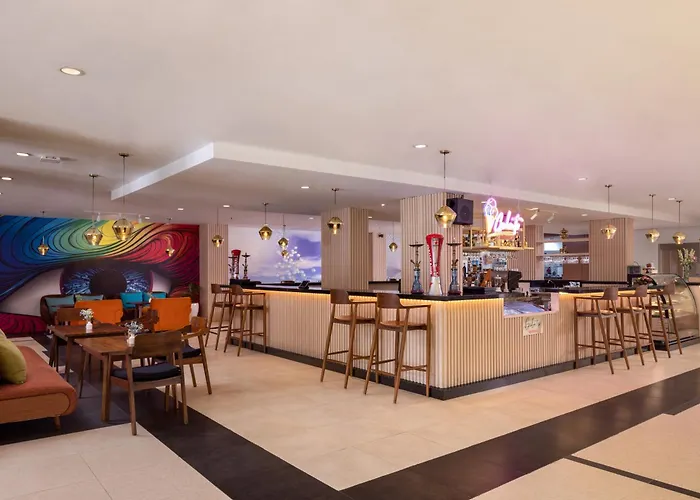 J4 Hotel Legian