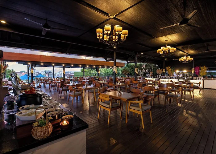 J4 Hotel 4*