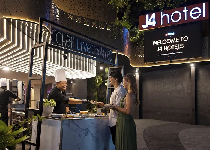 Hotel J4 4*